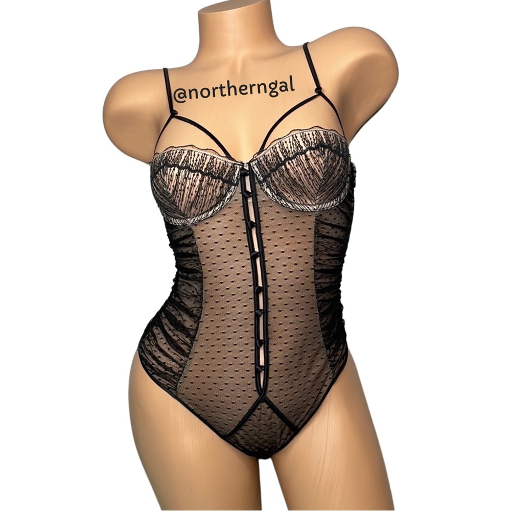 Victoria’s Secret Lace & Mesh Button Teddy